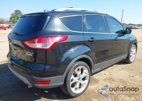 2013 Ford Escape Titanium z USA, uszkodzony, nr VIN 1FMCU0J99DUB14720